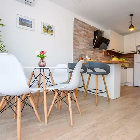 Apartments Milena 8 Mandre Exterior photo