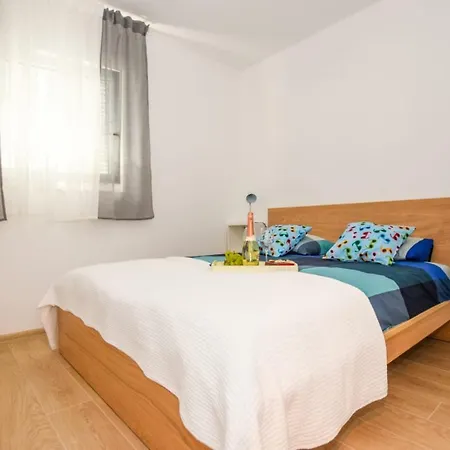 Apartments Milena 8 Mandre Exterior photo
